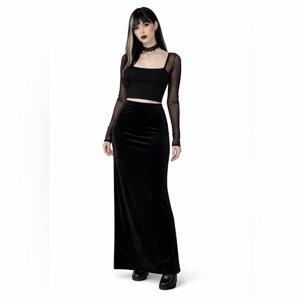 Donna Dresses & Skirts - 🇨🇦 {M-L} Donna Black Velvet Maxi Skirt Size Medium Large